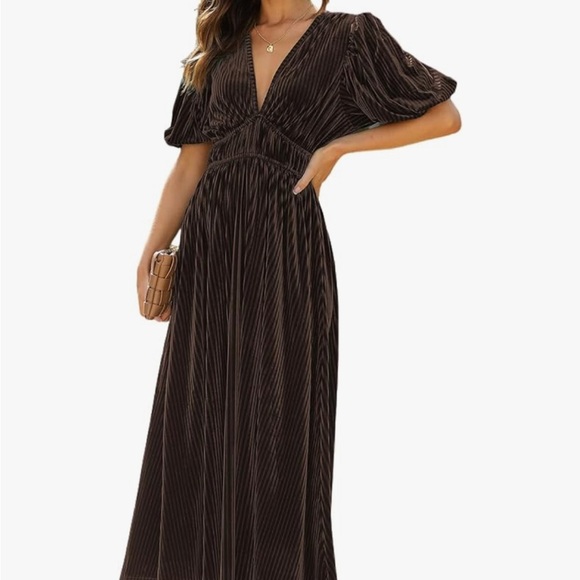 Elegant Brown velvet  Maxi Dress - Picture 2 of 9